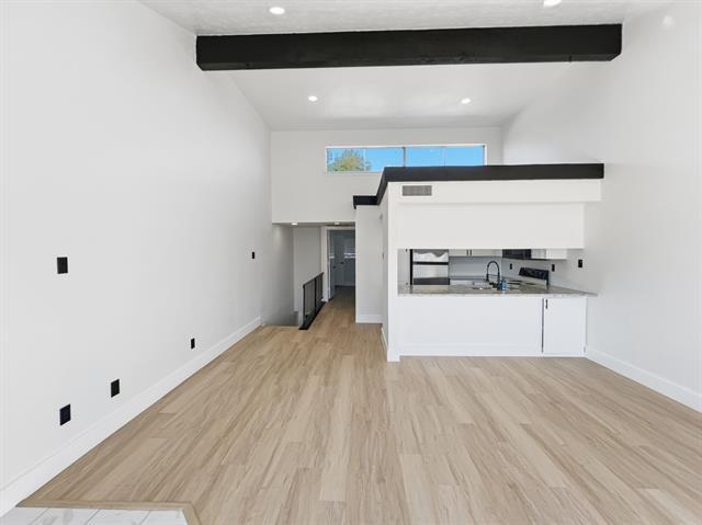 Building Photo - 3707 Miles St