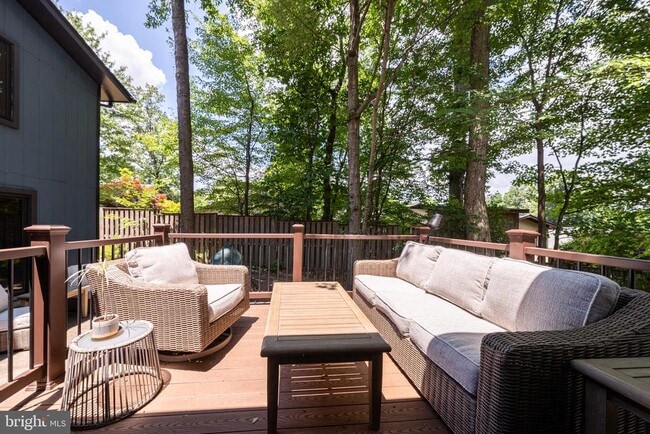 Building Photo - 6706 Pine Creek Ct