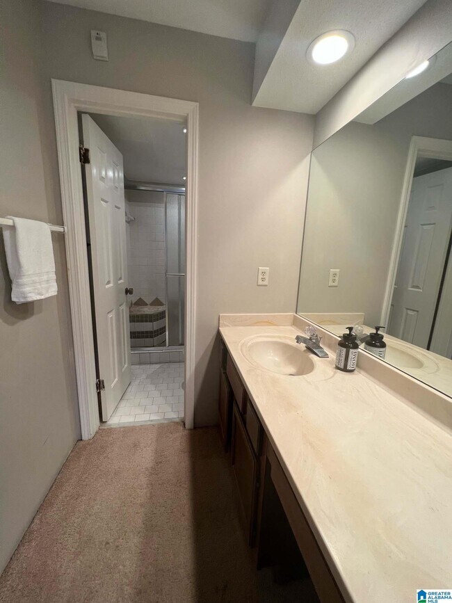 Building Photo - 1120 Beacon Pkwy W