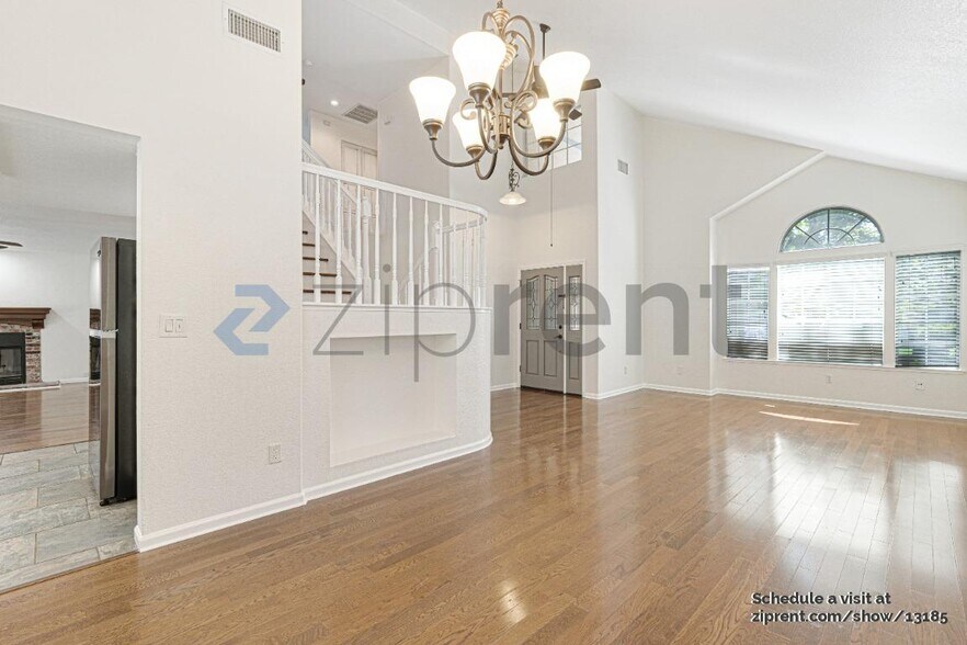 Building Photo - 5607 Blackrock Rd