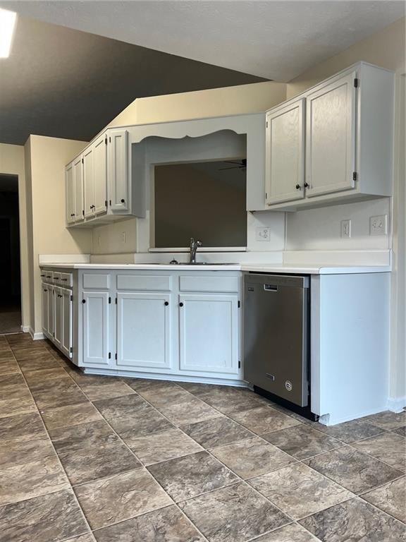 Building Photo - 4197 Sterling Pointe Dr