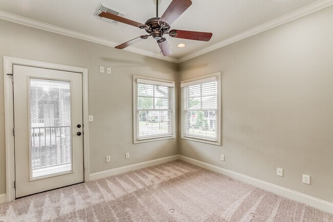 Building Photo - Abingdon Court