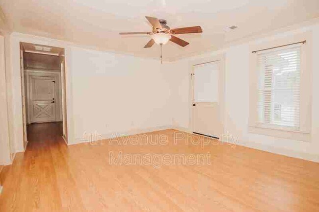 Building Photo - 529 Jackson St