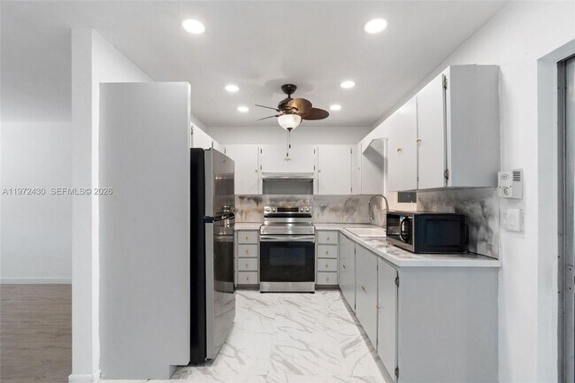 Building Photo - 710 NW 65th Terrace