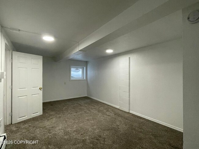 Building Photo - 237 Denali St