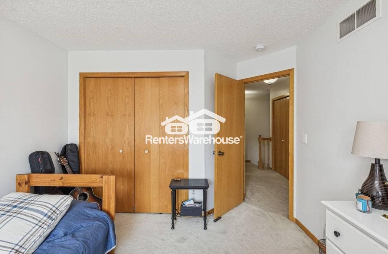 Building Photo - 8829 Branson Dr