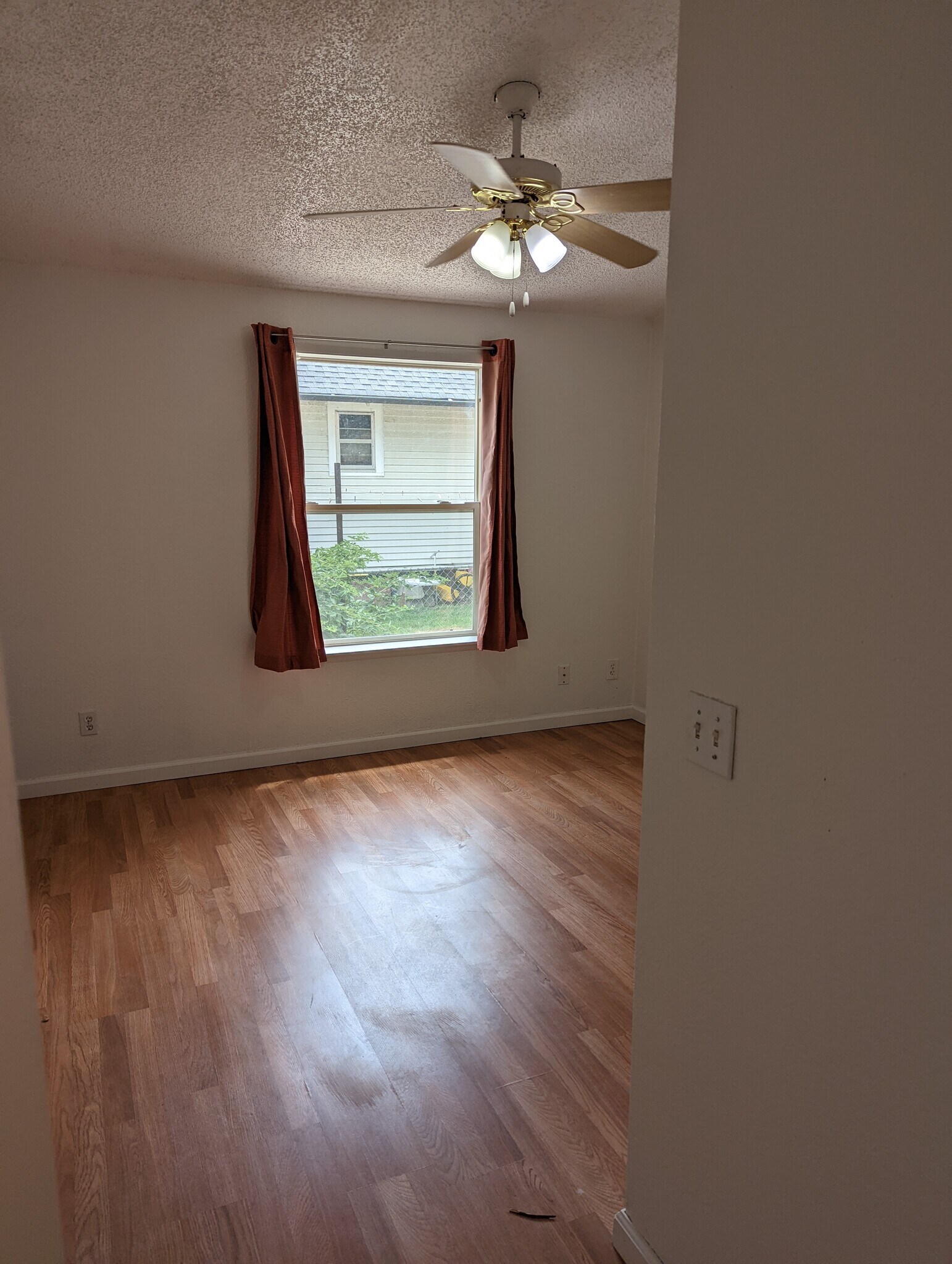 Building Photo - 514 Holbrook St