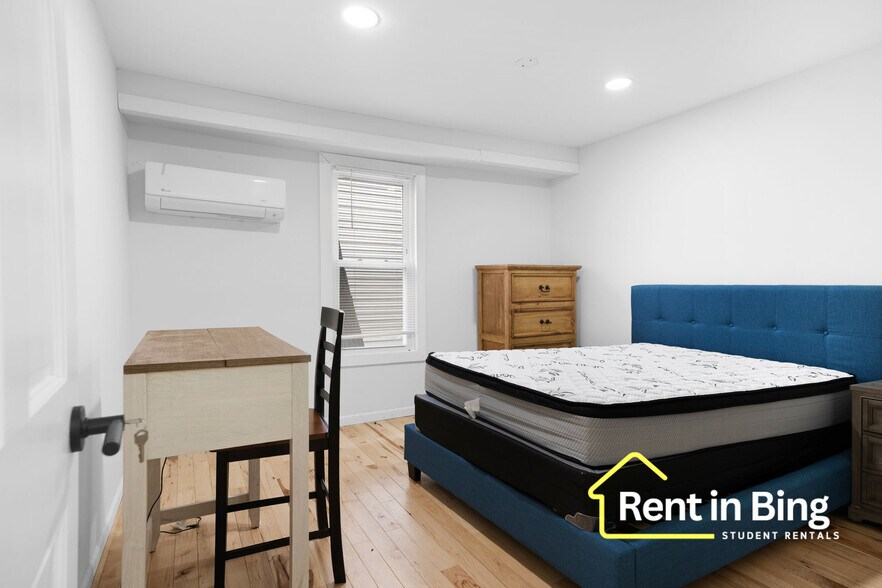 Building Photo - 38 Seminary Ave