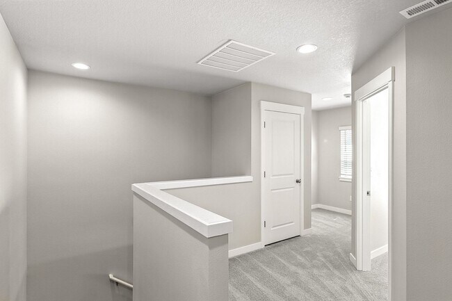 Building Photo - Brand New Townhome in Pleasant Valley Vill...