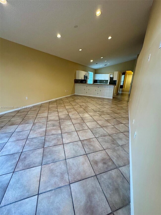 Building Photo - 3393 SW 180th Way