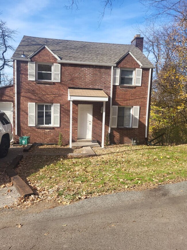 Building Photo - 1541 Sylvan Terrace