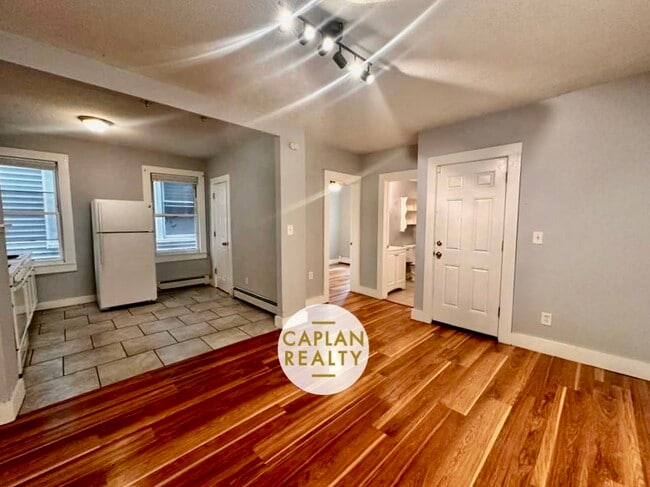 Building Photo - 535 East St