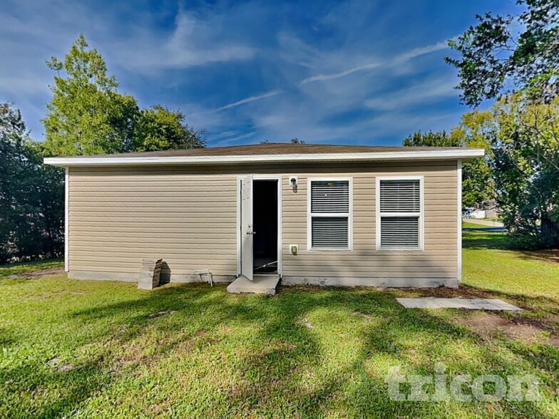 Building Photo - 2491 Stanton Ave