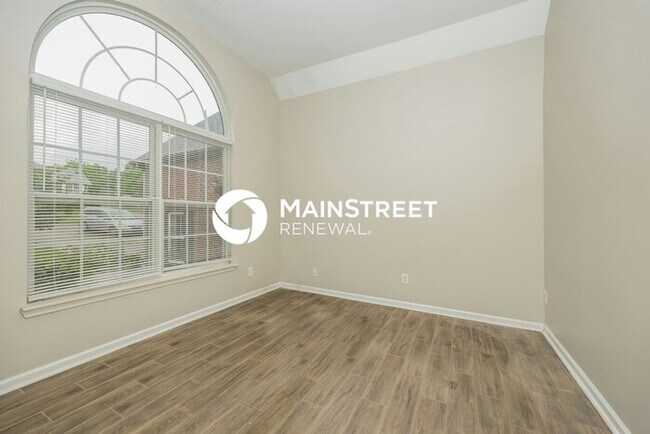 Building Photo - 3 Bedroom Pet-Friendly Home in MOUNT JULIET, TN with Main Street Renewal