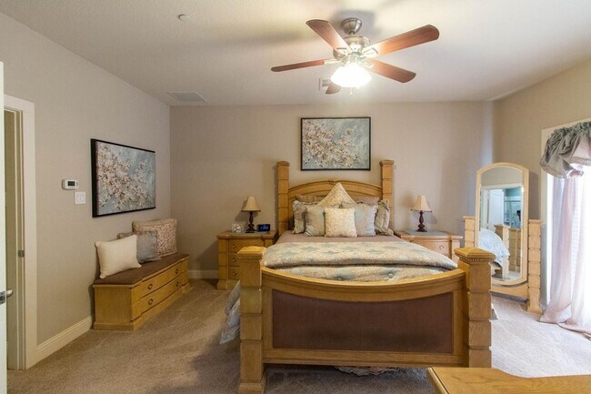 Building Photo - 1605 Brook Glen Dr