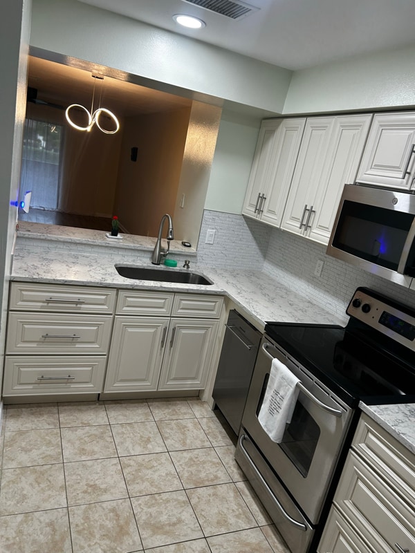 Building Photo - 3583 Whispering Oaks Ln