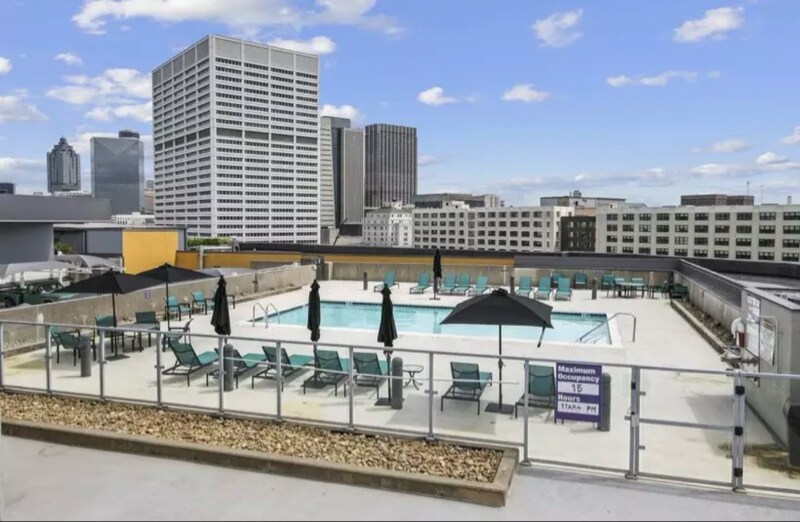 Building Photo - 333 Nelson St SW