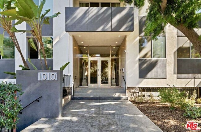Building Photo - 1010 Kings Rd