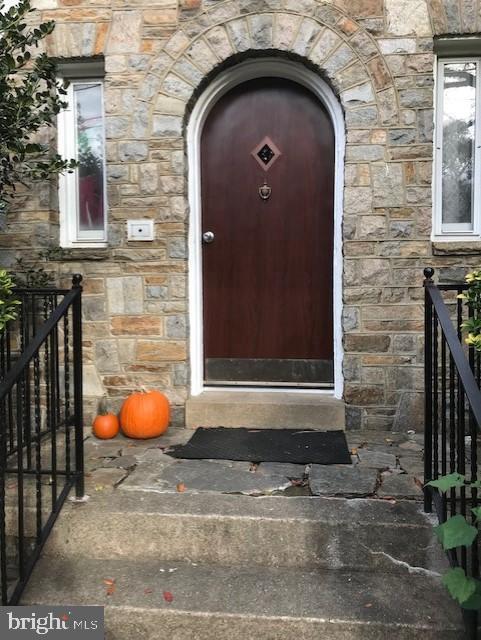 Building Photo - 8009 Garland Ave