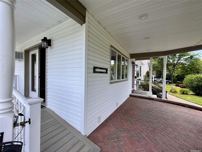 Building Photo - 3266 Brower Ave