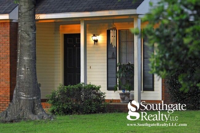 Building Photo - Woodshire Duplexes & Townhomes