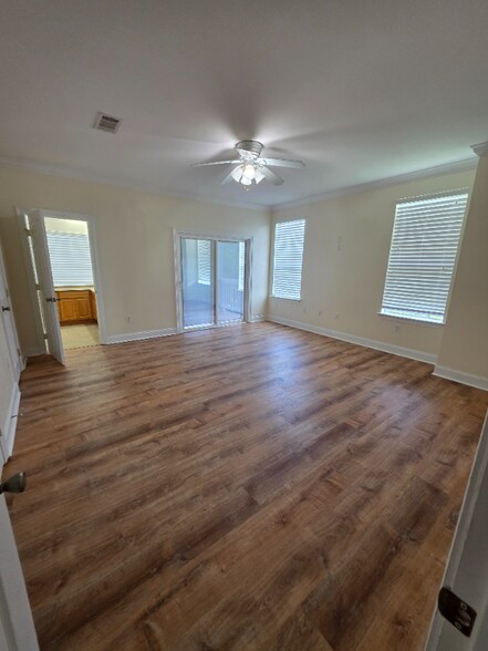 Building Photo - 118 Lakeview Dr