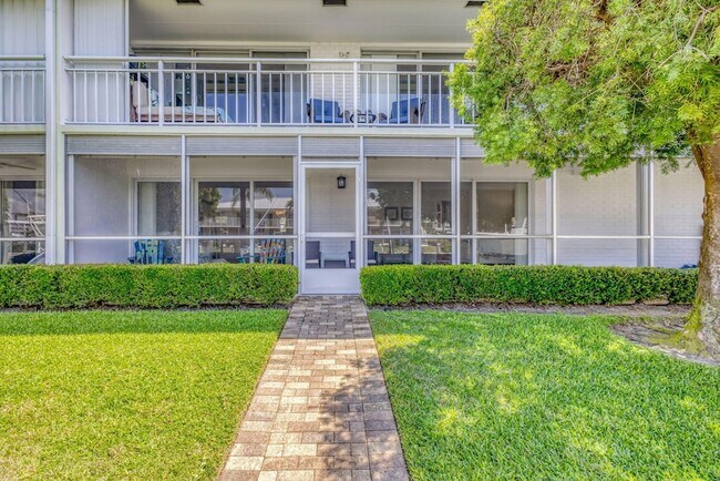 Building Photo - 68 Yacht Club Dr