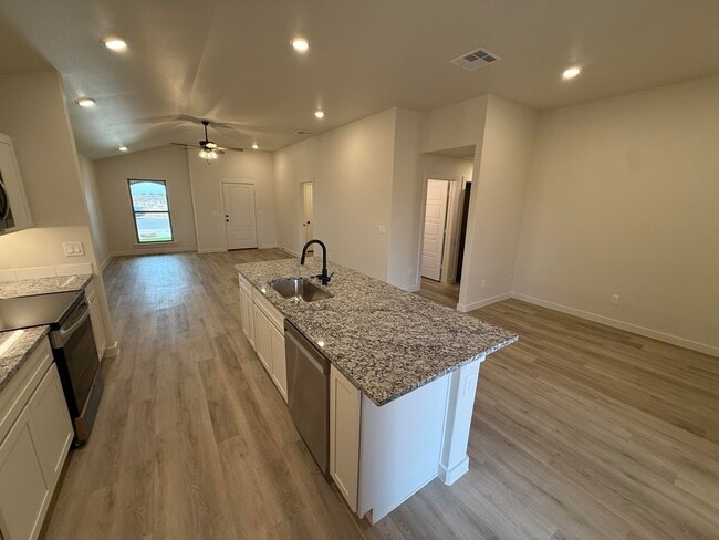 Building Photo - 1309 N Chicago Ave