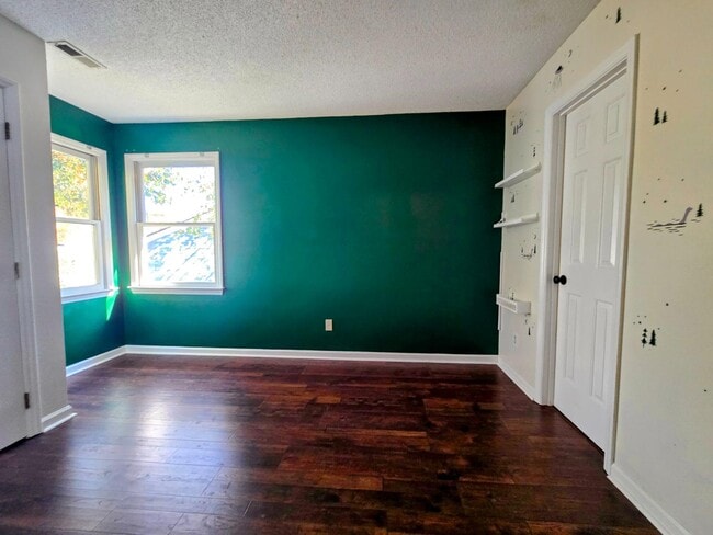 Building Photo - 2317 Declaration Dr