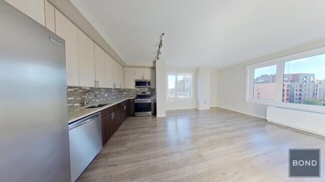 Building Photo - 2 bedroom in JAMAICA HILLS NY 11432