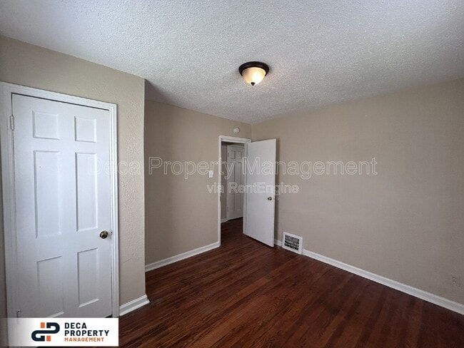 Building Photo - 5318 Winslow Dr