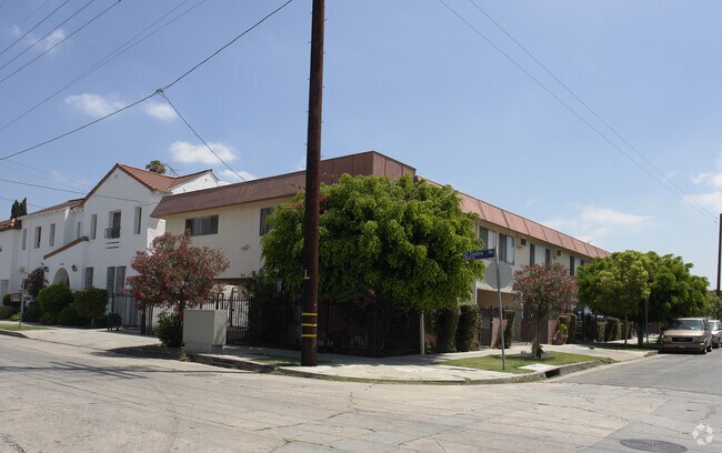 Primary Photo - The Newport Apartments