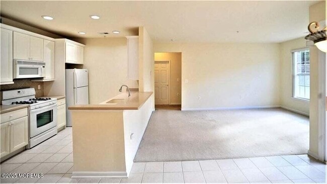 Building Photo - 317 Sophee Ln