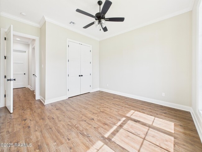 Building Photo - 104 Carriage Lakes Dr