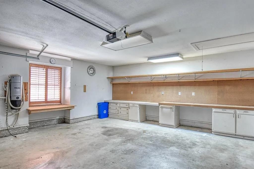 Building Photo - 3609 Hampton Ct