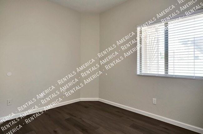 Building Photo - 12118 N Jarren Canyon Way