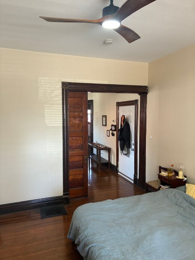 Building Photo - 319