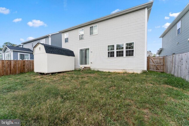 Building Photo - 5508 Redgum Ln
