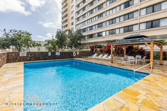 Building Photo - 1050 Kinau St