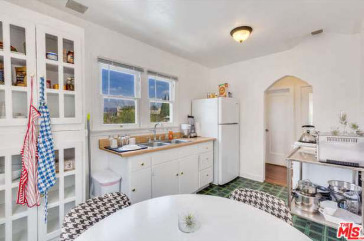 Building Photo - 3350 Hamilton Way