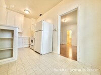 Building Photo - 836 Sanborn Ave Los Angeles, CA 90029