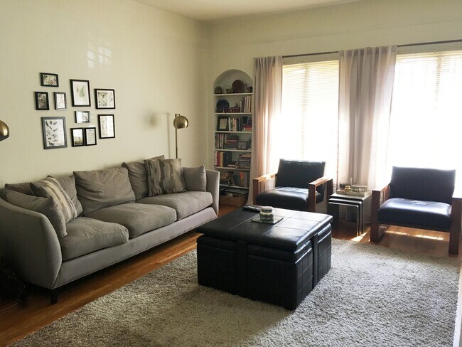 Building Photo - 464 N Orange Grove Ave