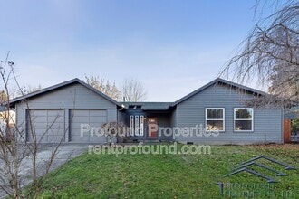 Building Photo - 19300 SW Hennig St