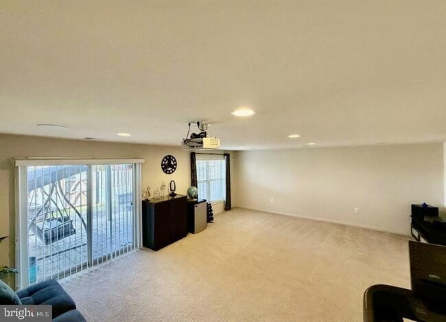 Building Photo - 23689 Sailfish Square