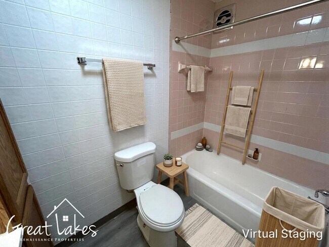 Building Photo - Lovely 3 Bedroom 1 Bathroom now available for rent