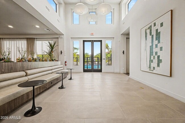 Building Photo - 2121 W Sonoran Desert Dr