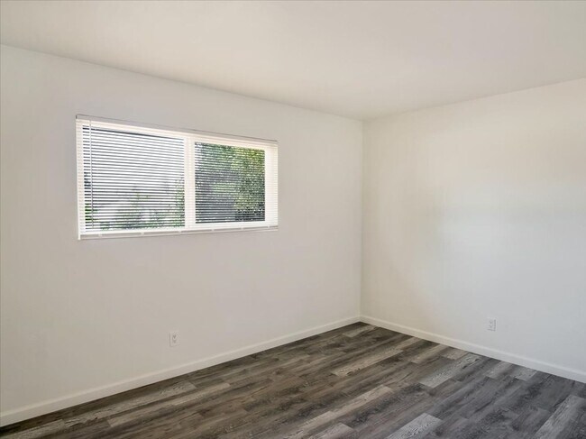 Building Photo - 2901 Octavia St