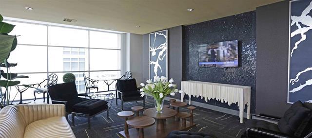 Building Photo - 8110 Park Ln