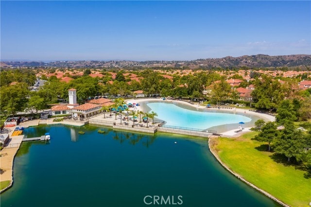 Building Photo - 19 Redbud