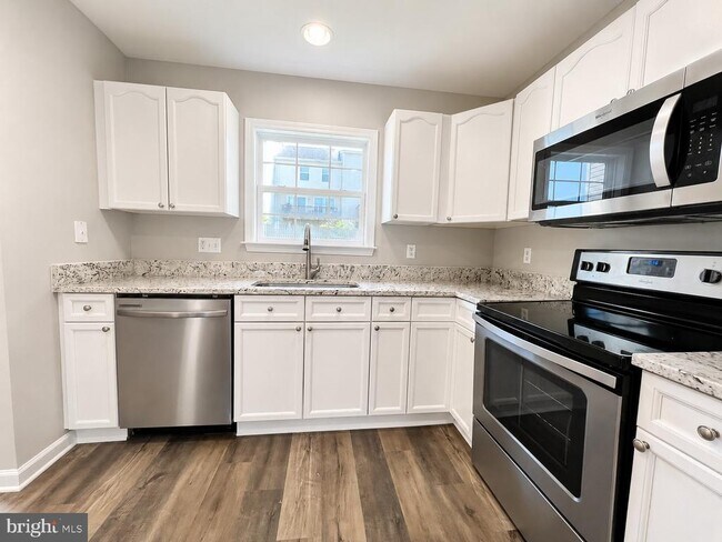 Building Photo - 17 Snead Drive.